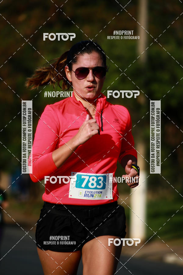 Buy your photos of the eventEvolution Run 21k 2019 on Fotop