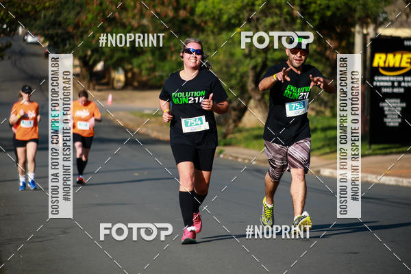 Buy your photos of the eventEvolution Run 21k 2019 on Fotop