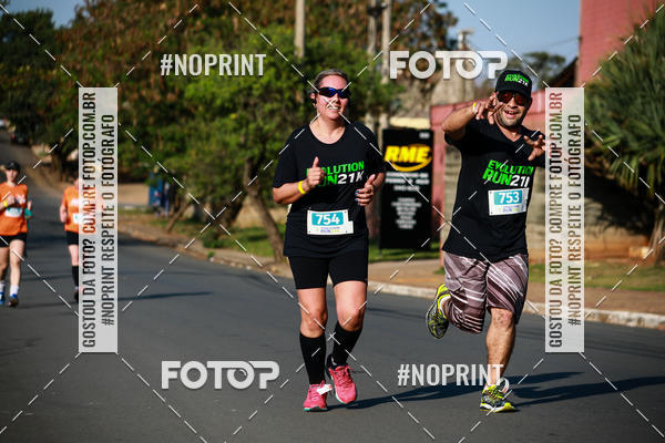Buy your photos of the eventEvolution Run 21k 2019 on Fotop