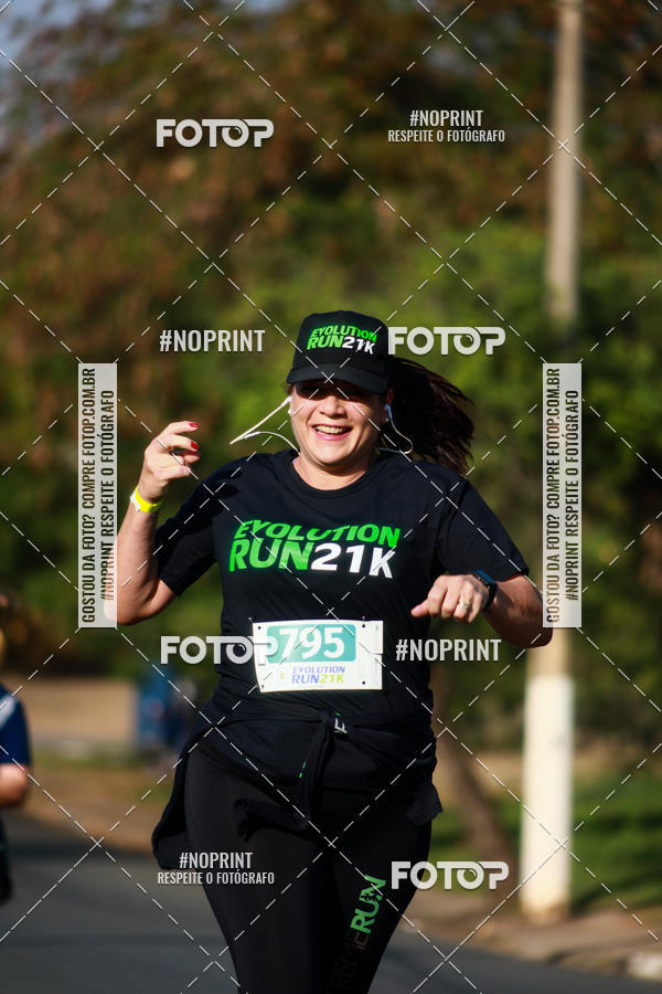Buy your photos of the eventEvolution Run 21k 2019 on Fotop