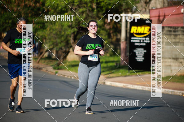 Buy your photos of the eventEvolution Run 21k 2019 on Fotop