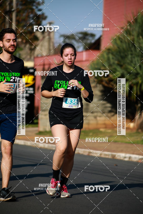 Buy your photos of the eventEvolution Run 21k 2019 on Fotop