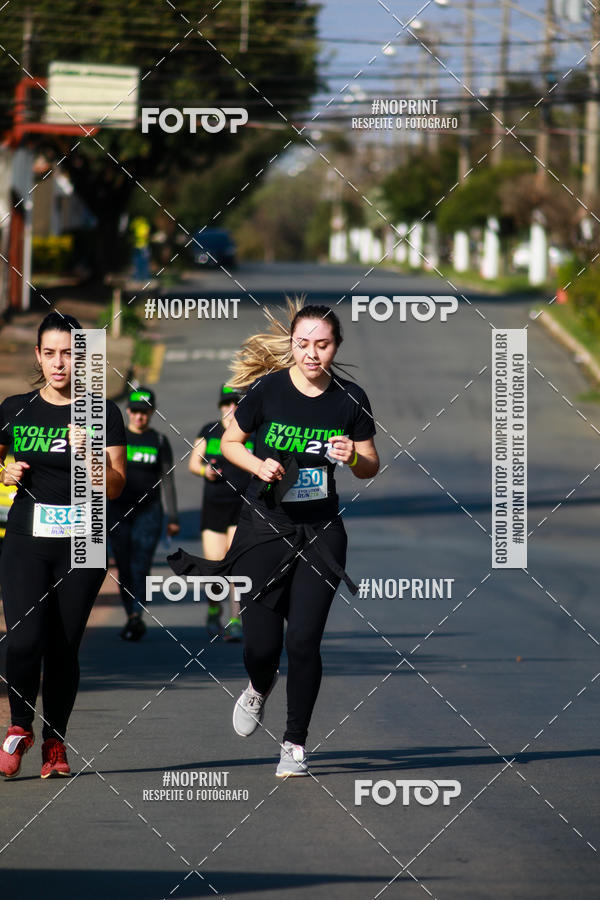 Buy your photos of the eventEvolution Run 21k 2019 on Fotop