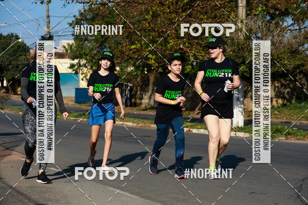 Buy your photos of the eventEvolution Run 21k 2019 on Fotop