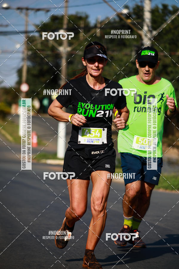 Buy your photos of the eventEvolution Run 21k 2019 on Fotop