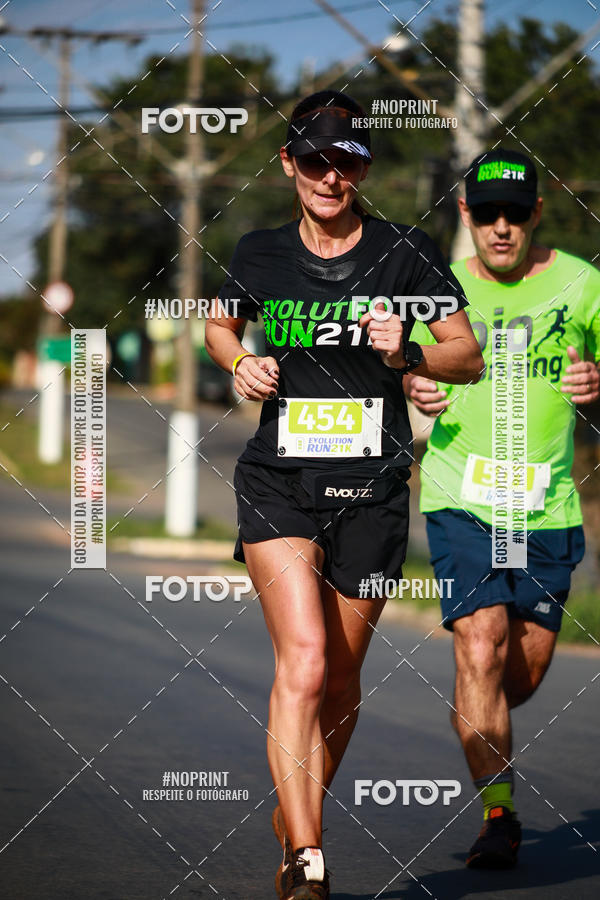 Buy your photos of the eventEvolution Run 21k 2019 on Fotop