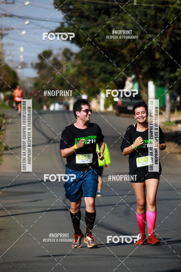 Buy your photos of the eventEvolution Run 21k 2019 on Fotop