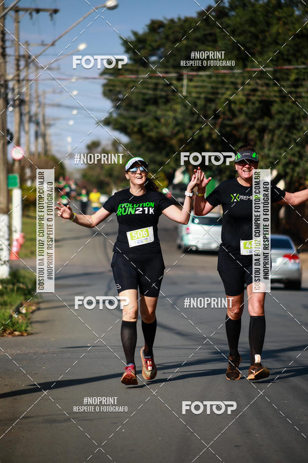 Buy your photos of the eventEvolution Run 21k 2019 on Fotop