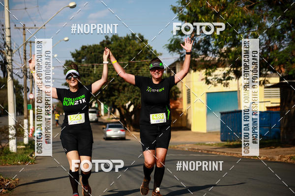 Buy your photos of the eventEvolution Run 21k 2019 on Fotop