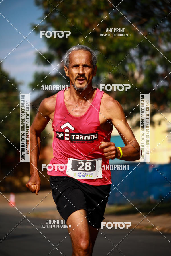 Buy your photos of the eventEvolution Run 21k 2019 on Fotop