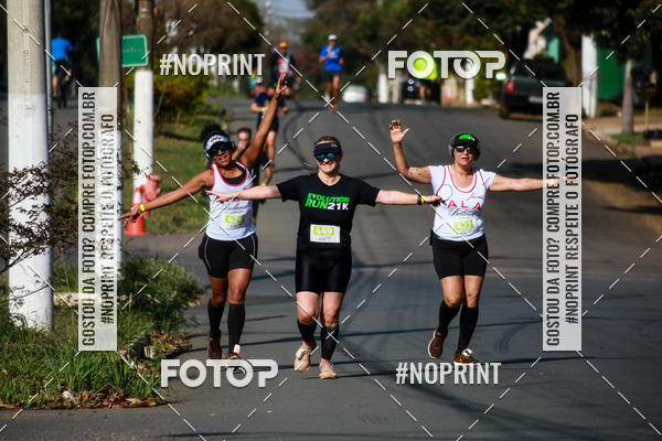 Buy your photos of the eventEvolution Run 21k 2019 on Fotop