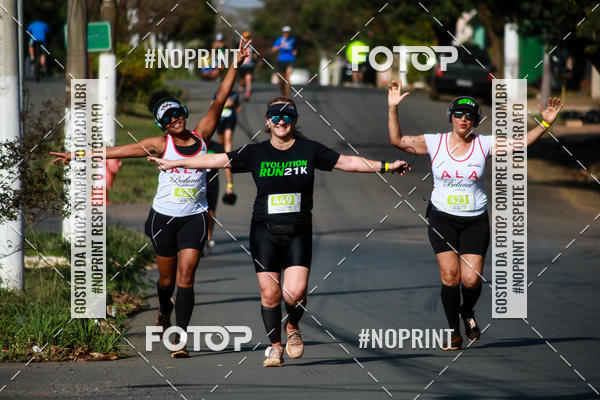 Buy your photos of the eventEvolution Run 21k 2019 on Fotop