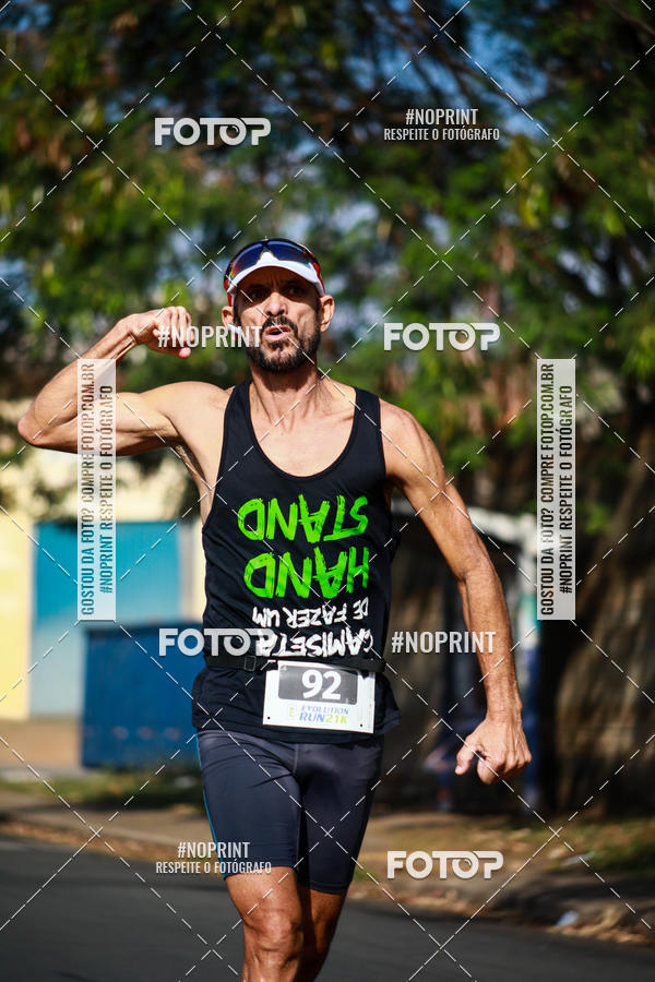 Buy your photos of the eventEvolution Run 21k 2019 on Fotop