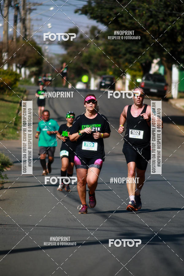 Buy your photos of the eventEvolution Run 21k 2019 on Fotop