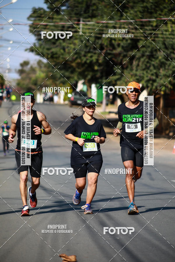 Buy your photos of the eventEvolution Run 21k 2019 on Fotop