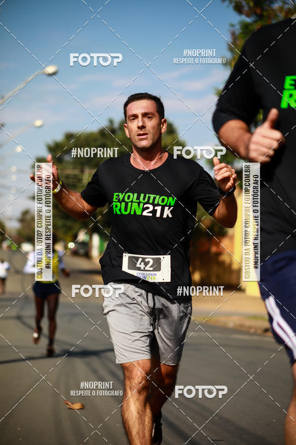 Buy your photos of the eventEvolution Run 21k 2019 on Fotop