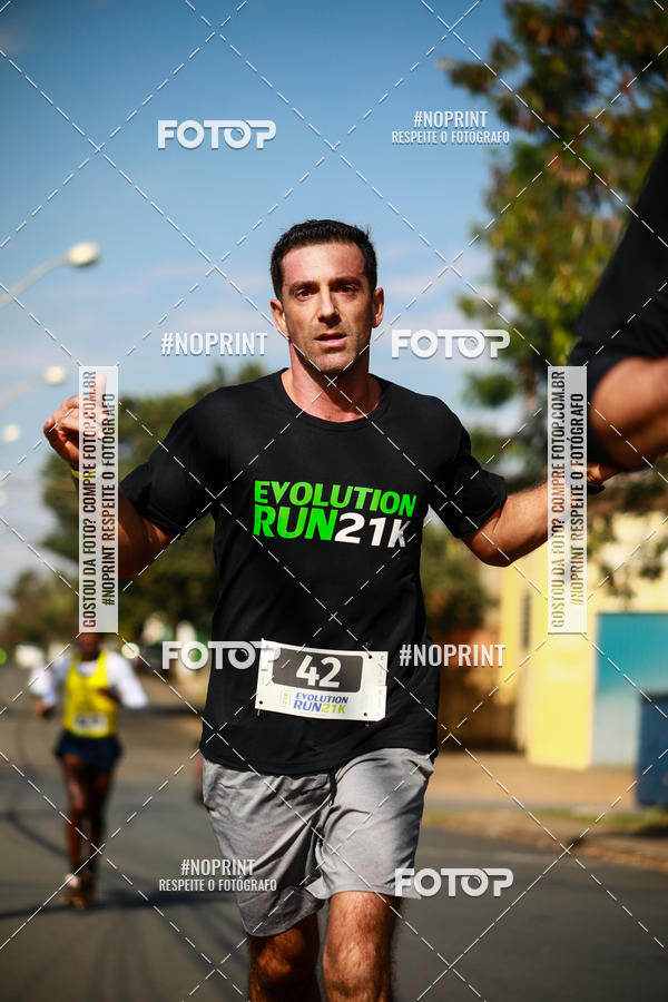 Buy your photos of the eventEvolution Run 21k 2019 on Fotop