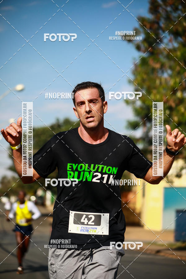 Buy your photos of the eventEvolution Run 21k 2019 on Fotop