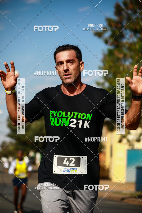 Buy your photos of the eventEvolution Run 21k 2019 on Fotop