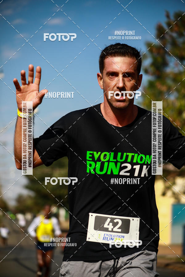 Buy your photos of the eventEvolution Run 21k 2019 on Fotop