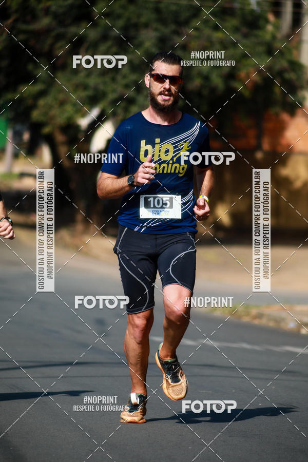 Buy your photos of the eventEvolution Run 21k 2019 on Fotop