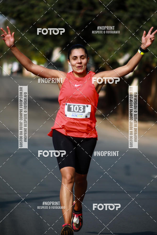 Buy your photos of the eventEvolution Run 21k 2019 on Fotop