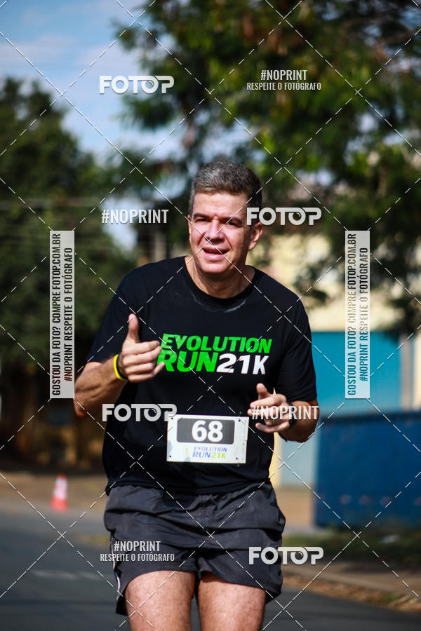 Buy your photos of the eventEvolution Run 21k 2019 on Fotop