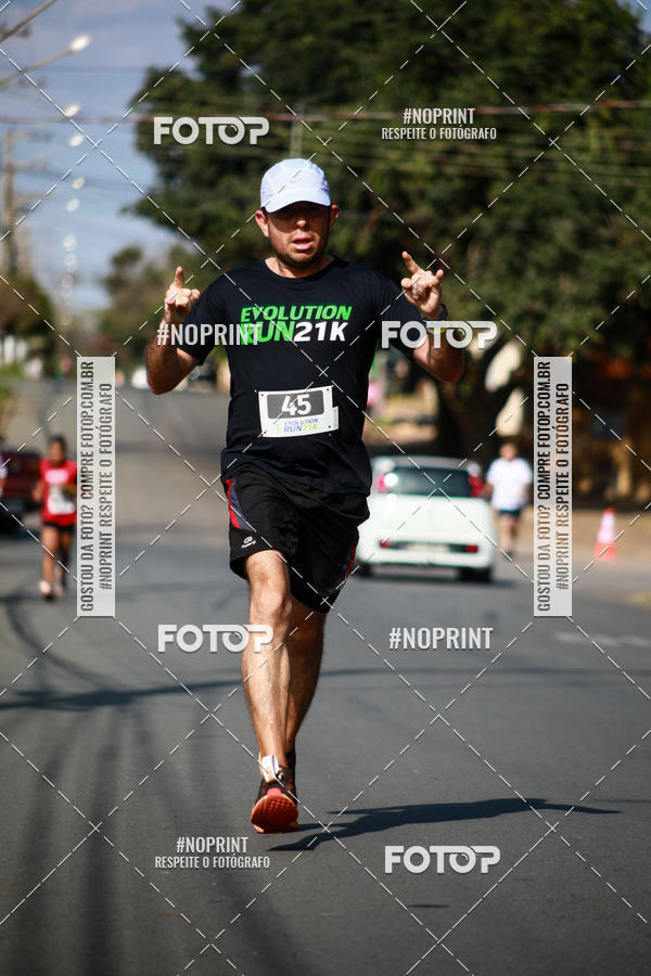 Buy your photos of the eventEvolution Run 21k 2019 on Fotop