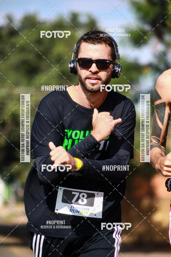 Buy your photos of the eventEvolution Run 21k 2019 on Fotop