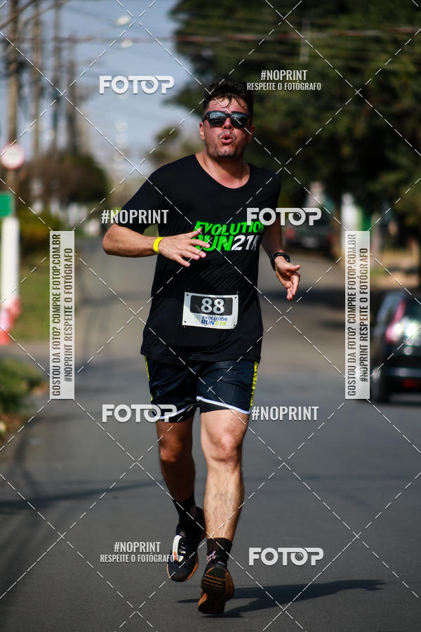 Buy your photos of the eventEvolution Run 21k 2019 on Fotop