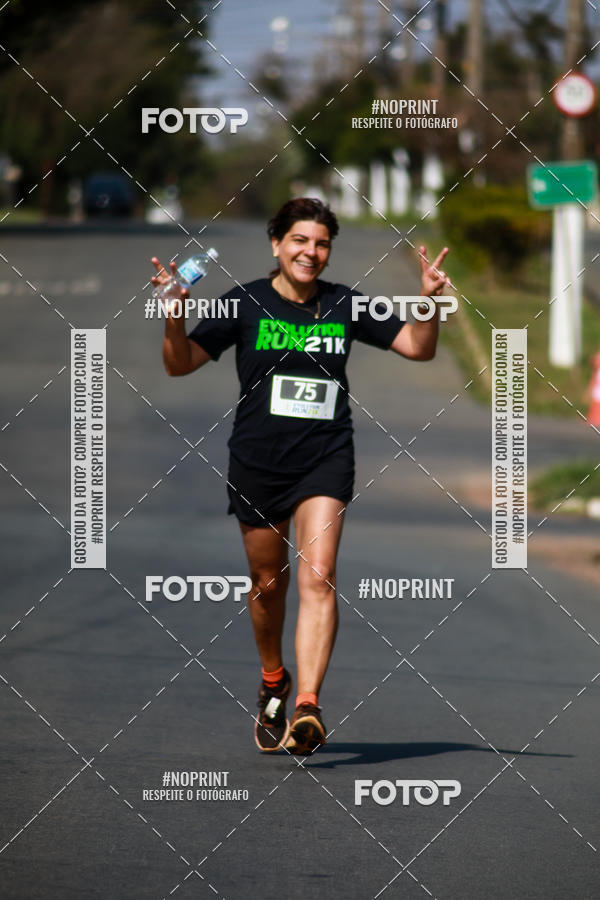 Buy your photos of the eventEvolution Run 21k 2019 on Fotop