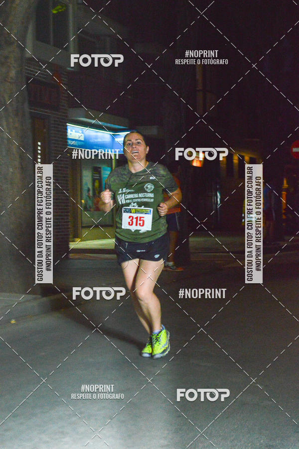 Buy your photos of the eventVII CARRERA NOCTURNA POR EL CENTRO PENINSULAR on Fotop
