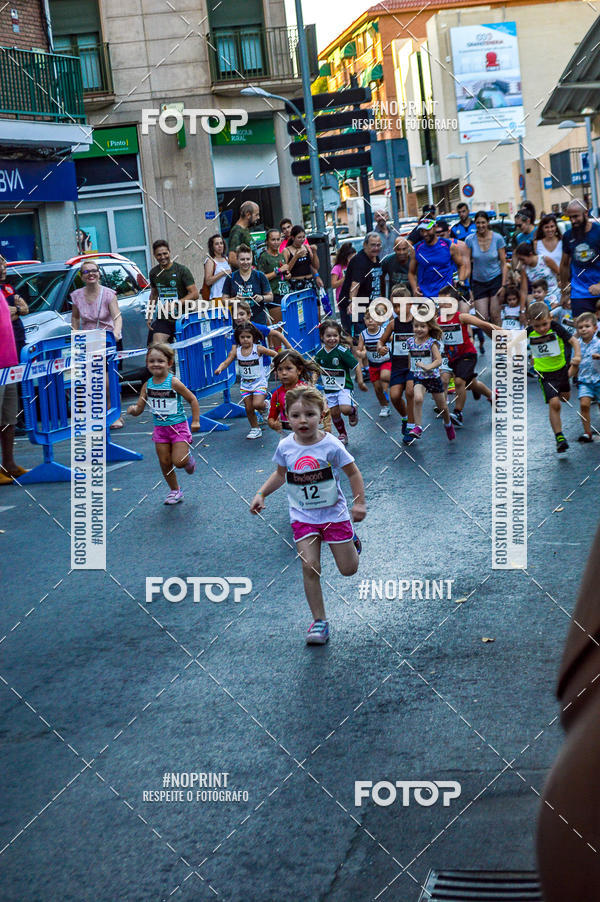 Buy your photos of the eventVII CARRERA NOCTURNA POR EL CENTRO PENINSULAR on Fotop