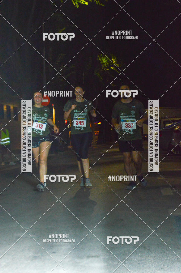 Buy your photos of the eventVII CARRERA NOCTURNA POR EL CENTRO PENINSULAR on Fotop