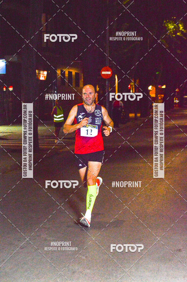 Buy your photos of the eventVII CARRERA NOCTURNA POR EL CENTRO PENINSULAR on Fotop