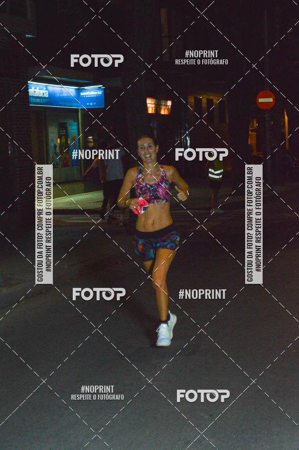 Buy your photos of the eventVII CARRERA NOCTURNA POR EL CENTRO PENINSULAR on Fotop