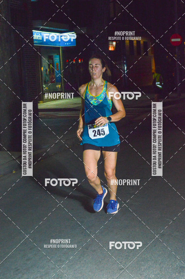 Buy your photos of the eventVII CARRERA NOCTURNA POR EL CENTRO PENINSULAR on Fotop
