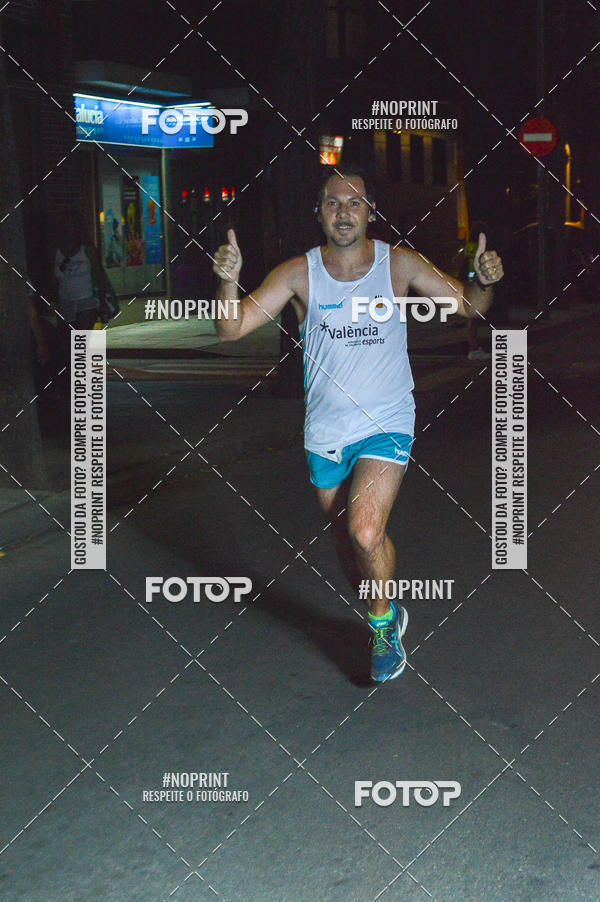 Buy your photos of the eventVII CARRERA NOCTURNA POR EL CENTRO PENINSULAR on Fotop