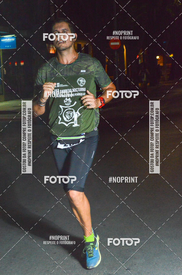 Buy your photos of the eventVII CARRERA NOCTURNA POR EL CENTRO PENINSULAR on Fotop