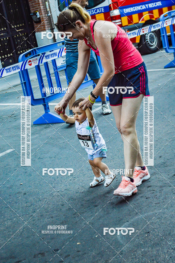 Buy your photos of the eventVII CARRERA NOCTURNA POR EL CENTRO PENINSULAR on Fotop