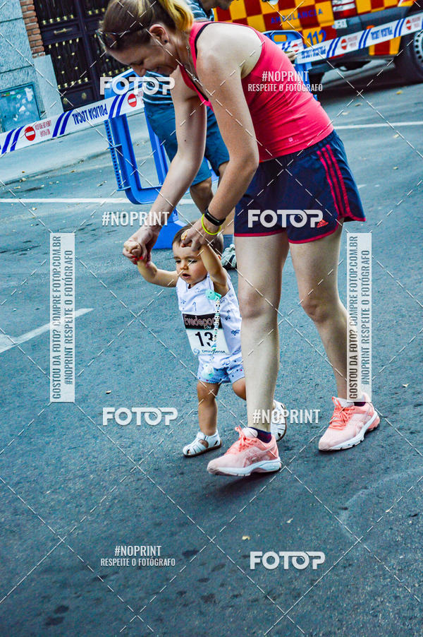Buy your photos of the eventVII CARRERA NOCTURNA POR EL CENTRO PENINSULAR on Fotop