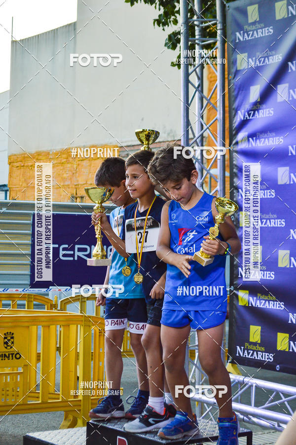 Buy your photos of the eventVII CARRERA NOCTURNA POR EL CENTRO PENINSULAR on Fotop