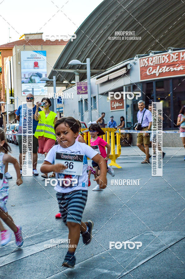 Buy your photos of the eventVII CARRERA NOCTURNA POR EL CENTRO PENINSULAR on Fotop
