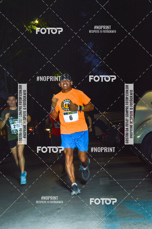 Buy your photos of the eventVII CARRERA NOCTURNA POR EL CENTRO PENINSULAR on Fotop