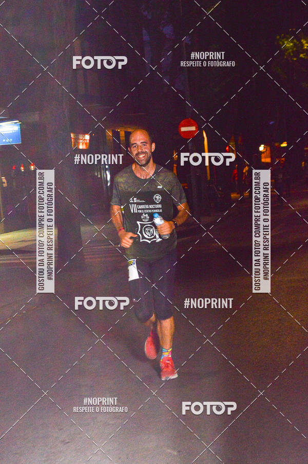 Buy your photos of the eventVII CARRERA NOCTURNA POR EL CENTRO PENINSULAR on Fotop
