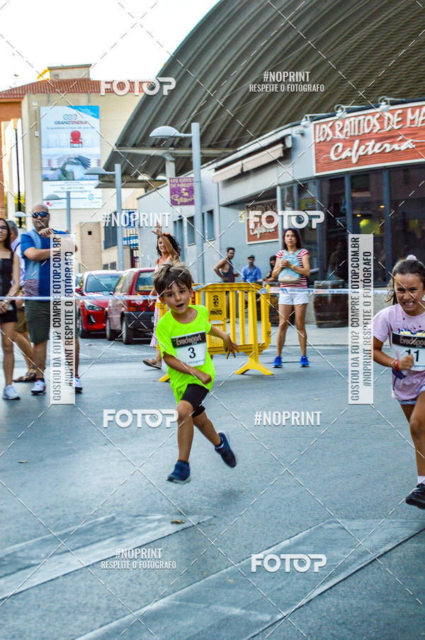 Buy your photos of the eventVII CARRERA NOCTURNA POR EL CENTRO PENINSULAR on Fotop