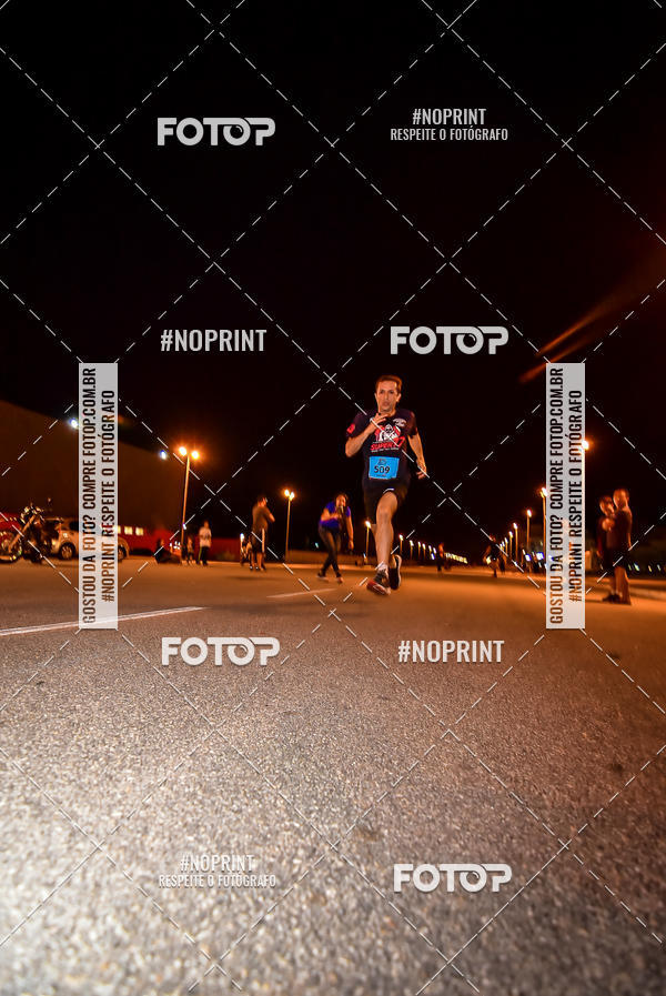 Buy your photos of the event1 Corrida Noturna Super 17 - Etapa Mogi das Cruzes on Fotop