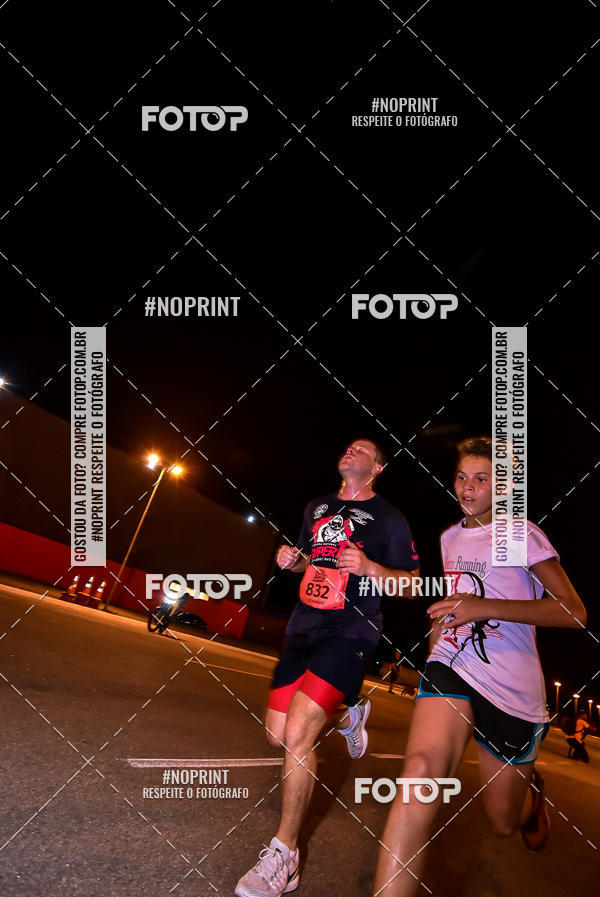 Buy your photos of the event1 Corrida Noturna Super 17 - Etapa Mogi das Cruzes on Fotop