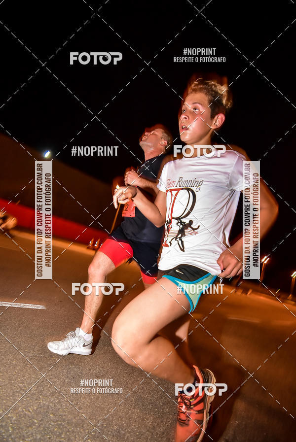 Buy your photos of the event1 Corrida Noturna Super 17 - Etapa Mogi das Cruzes on Fotop