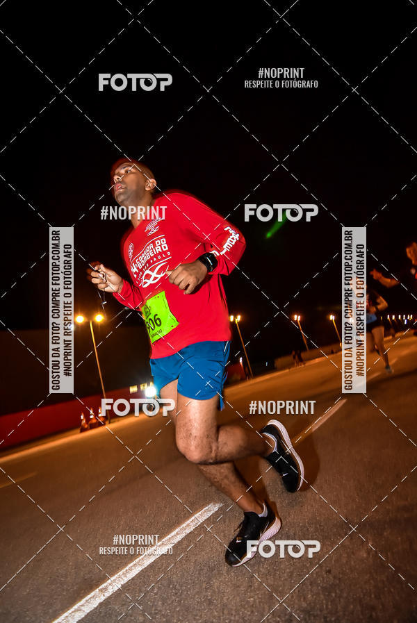 Buy your photos of the event1 Corrida Noturna Super 17 - Etapa Mogi das Cruzes on Fotop